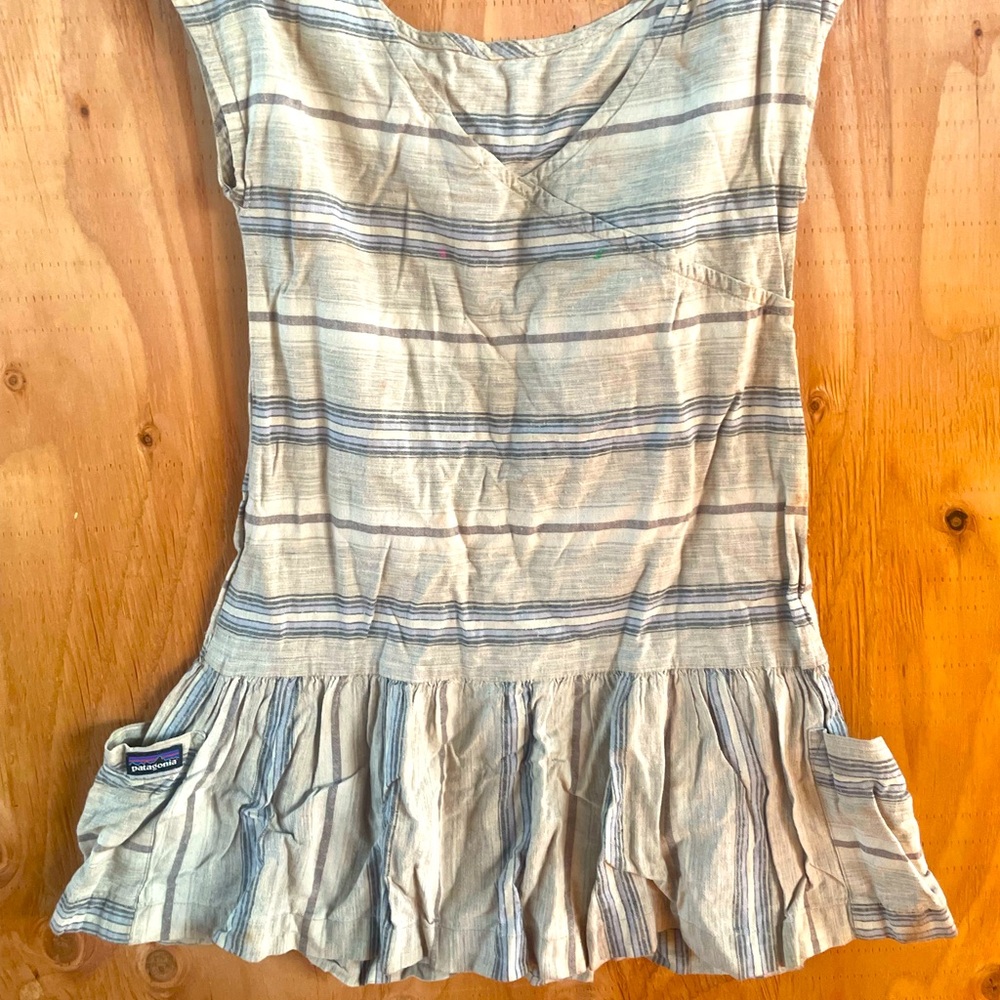 Patagonia girl’s linen dress w/ apron pockets